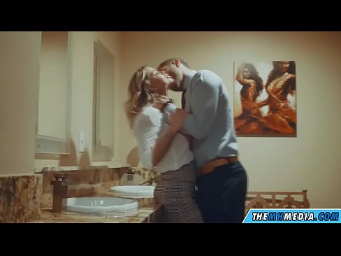 ❤️ Калі грудастая бландынка спакушае цябе ў грамадскім туалете ️ Чербанне у нас be.rex-porn-com.ru ❌️❤